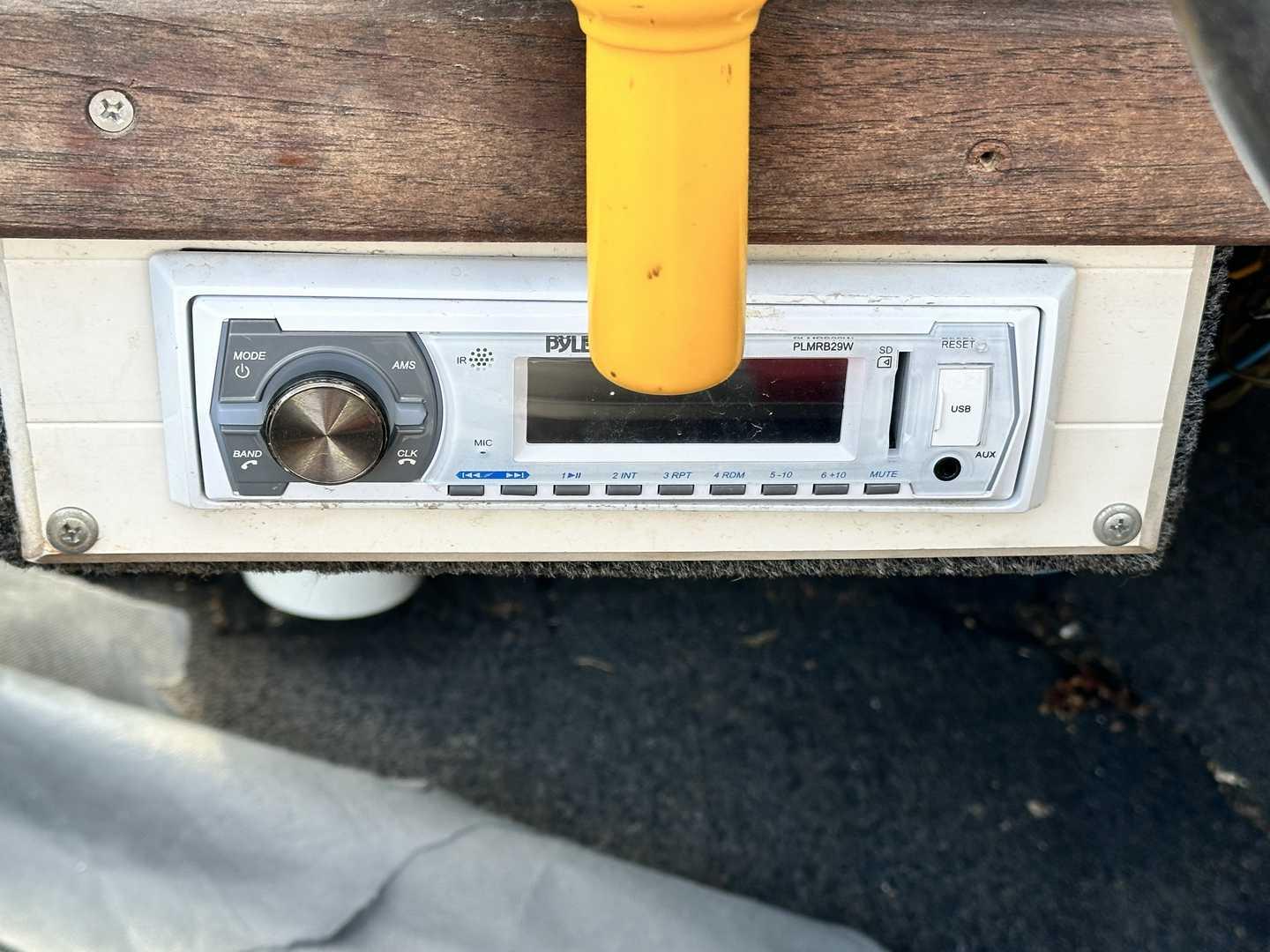 1988 Glasstream