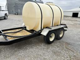 Sprayer Specialties 1000-gallon nurse trailer