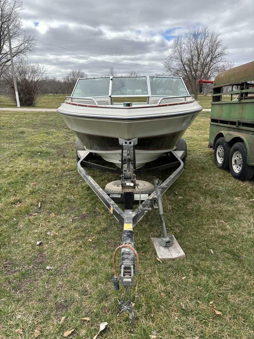 1988 Glasstream