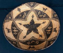 A SUPER and Large Old Native American (Yavapai / Apache) Figural Design Basket