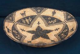 A SUPER and Large Old Native American (Yavapai / Apache) Figural Design Basket