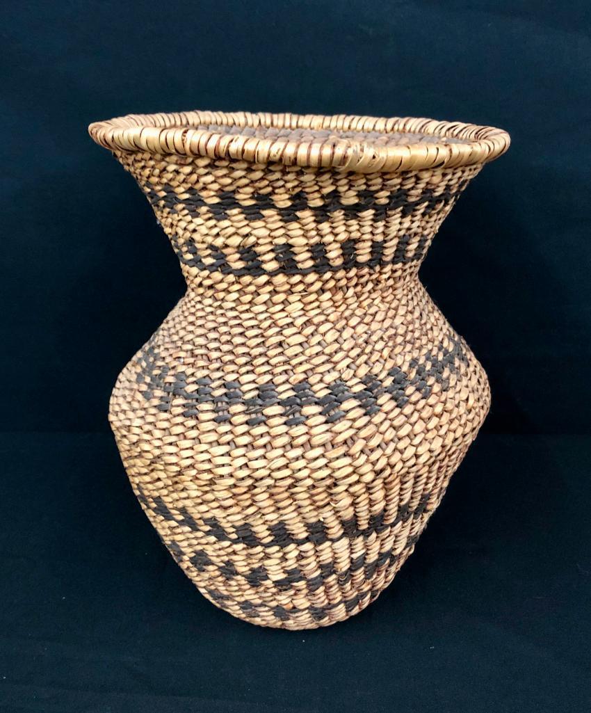 Vintage Apache Tus Basket