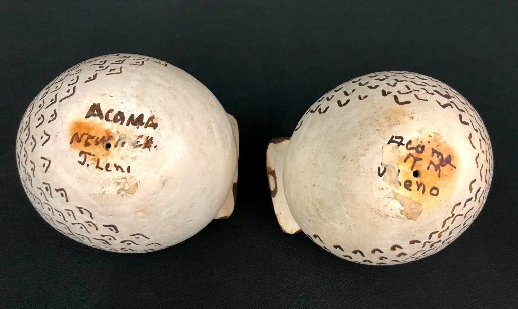 Two Acoma Effigy pots by Juana Leno (1917-2000)