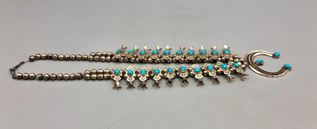 Vintage Box Bow Squash Blossom