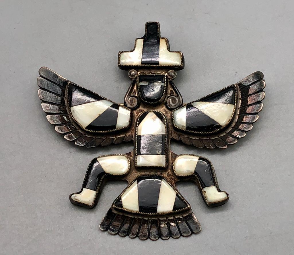 4 Inlaid Pins