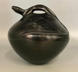 Unique Lizard Pot by Rosa Quezada