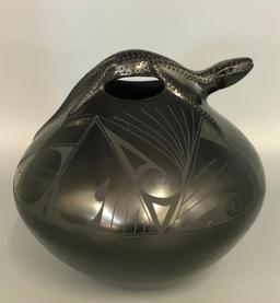 Unique Lizard Pot by Rosa Quezada