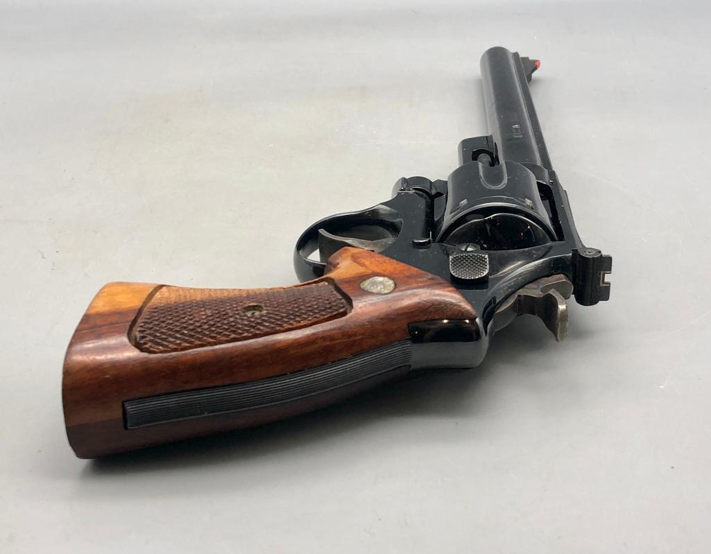 Smith And Wesson Model 57 Revolver