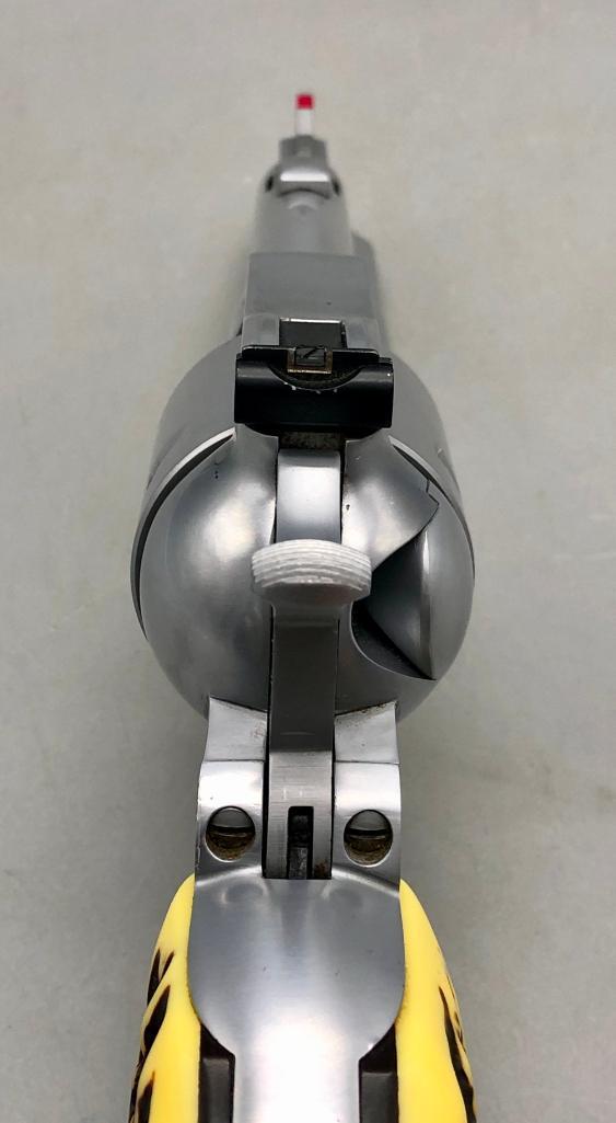 Ruger New Model Super Blackhawk Revolver