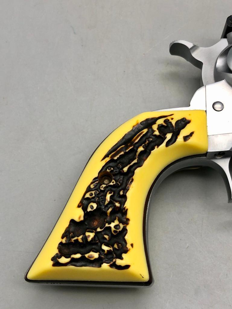 Ruger New Model Super Blackhawk Revolver