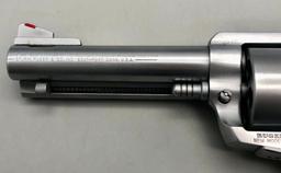 Ruger New Model Super Blackhawk Revolver