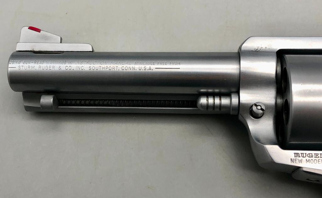 Ruger New Model Super Blackhawk Revolver
