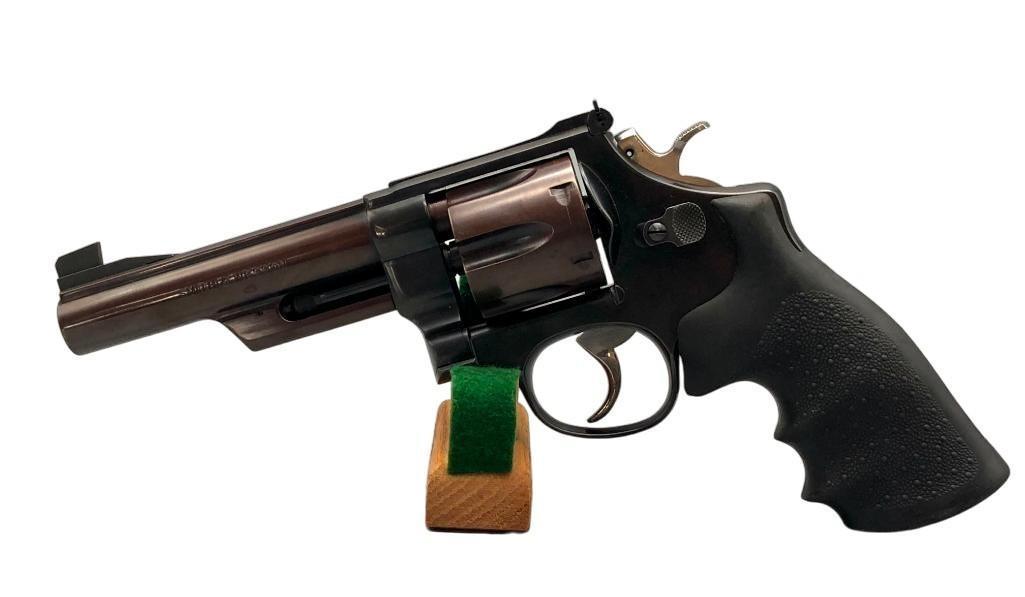 Smith & Wesson M 24-3 Lew Horton Revolver