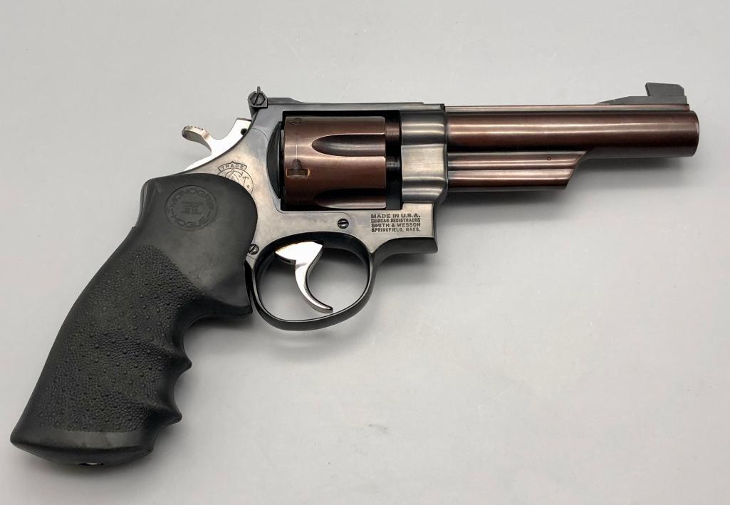 Smith & Wesson M 24-3 Lew Horton Revolver