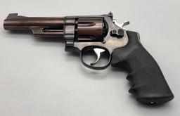 Smith & Wesson M 24-3 Lew Horton Revolver