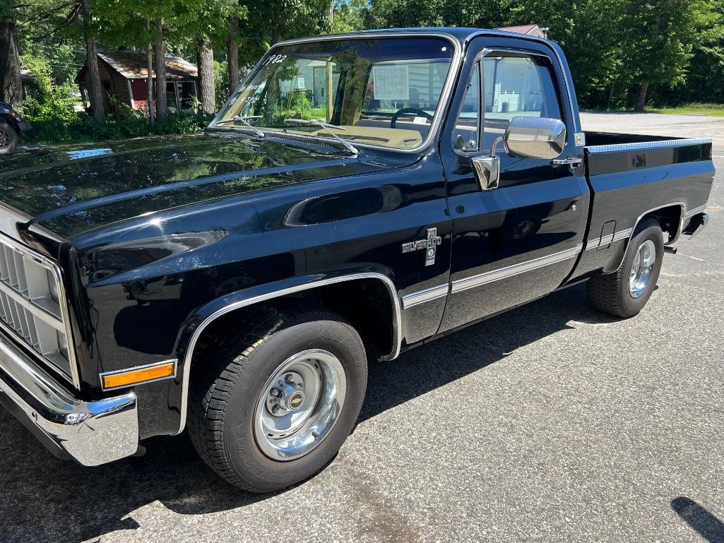 1982 Chevrolet Silverado C10 Short-Box