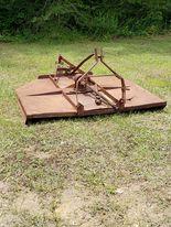 6' Bush Hog. Has Drive Shaft.