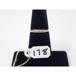 1.3g 14k Yellow Gold/Diamond Size 4 1/2