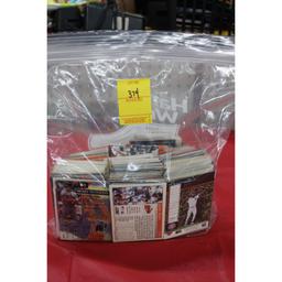 Mixed bag of baseball cards