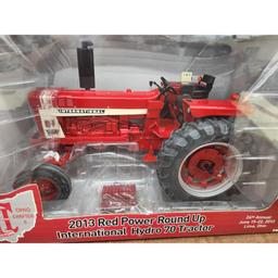 Red Power Round Up Hydro 70 by Ertl. 1:16
