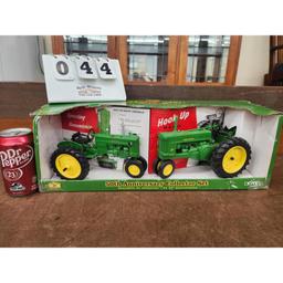 50th Anniversary John Deere 40 and John Deere 70 by Ertl. 1:16