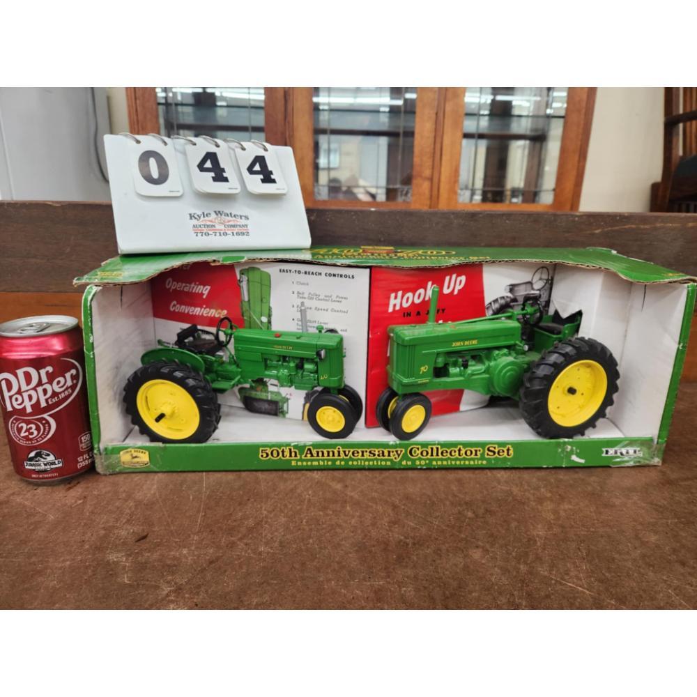 50th Anniversary John Deere 40 and John Deere 70 by Ertl. 1:16