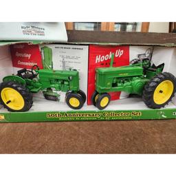 50th Anniversary John Deere 40 and John Deere 70 by Ertl. 1:16