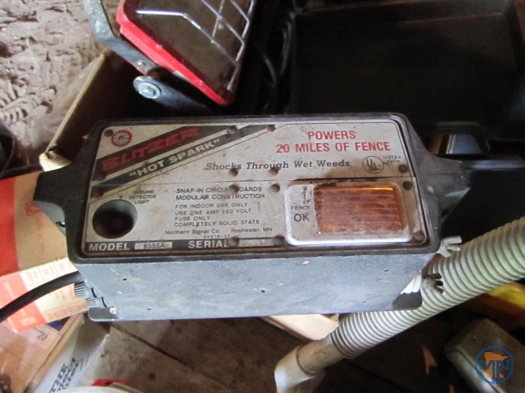 Contents of pallet: wet/dry vacuum, hardware, door thresholds, extension cords, work light