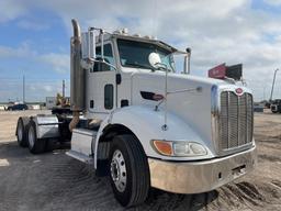 2009 Peterbilt 384 Day Cab Truck Tractor