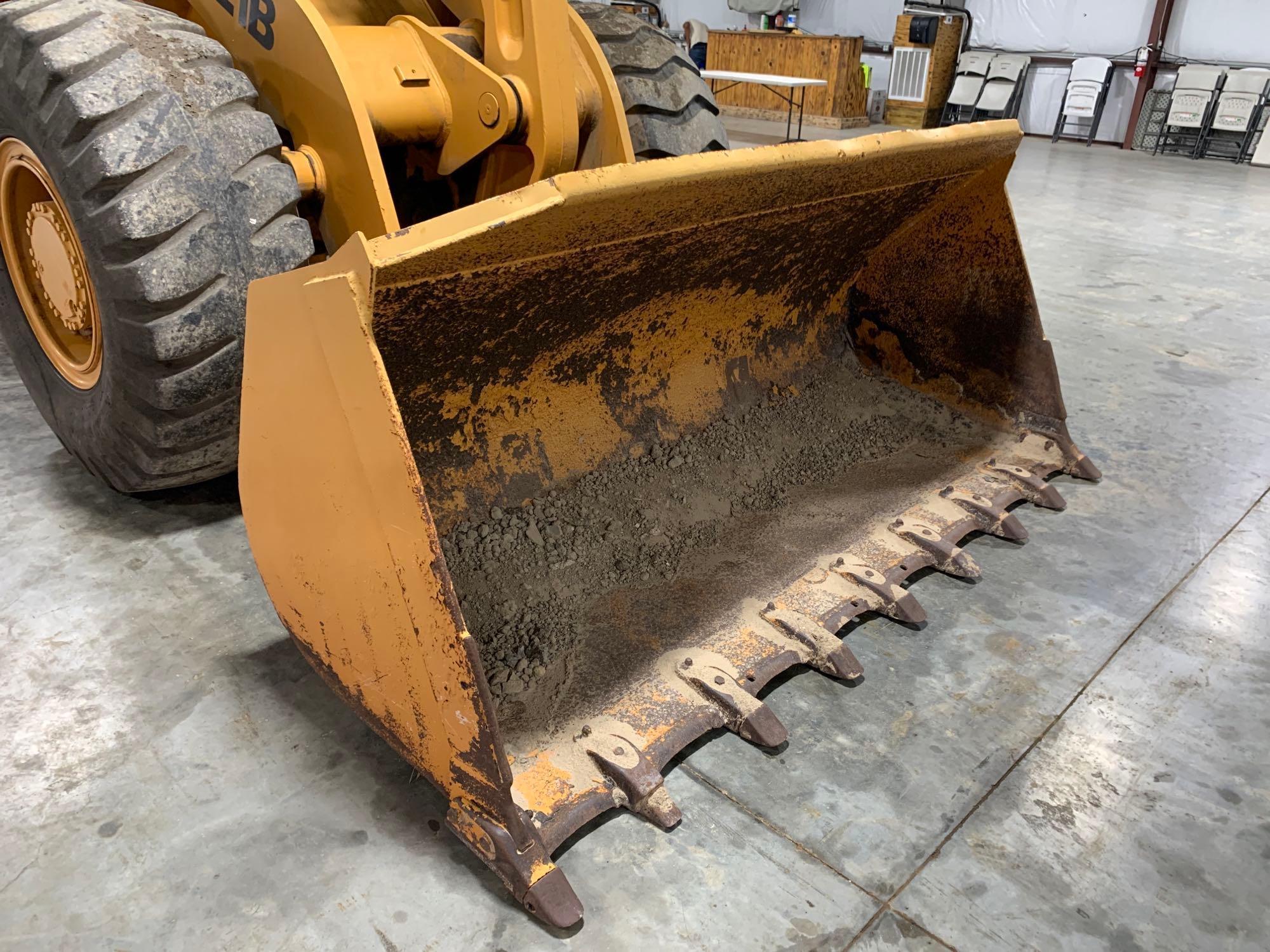 1998 Case 621B Wheel Loader