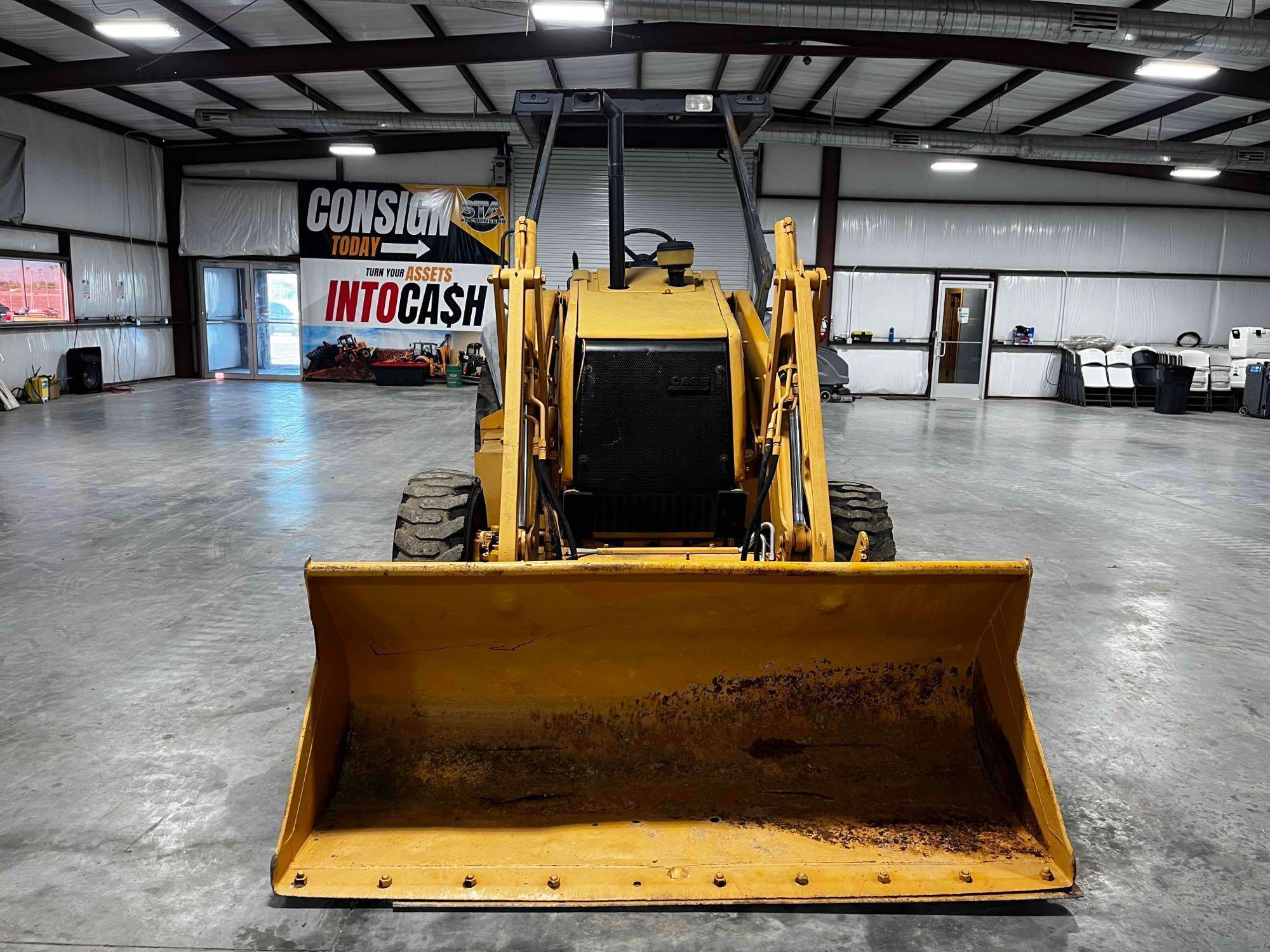Case 570M Skip Loader