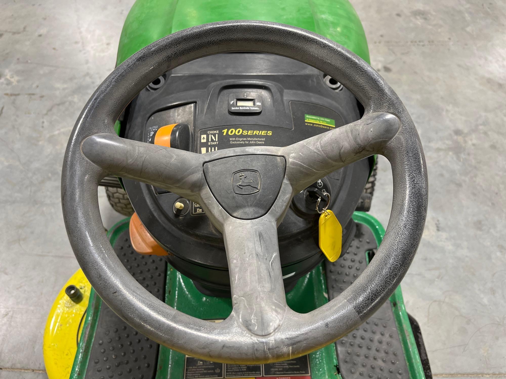 John Deere D130 42 In Riding Lawn Mower Tractor
