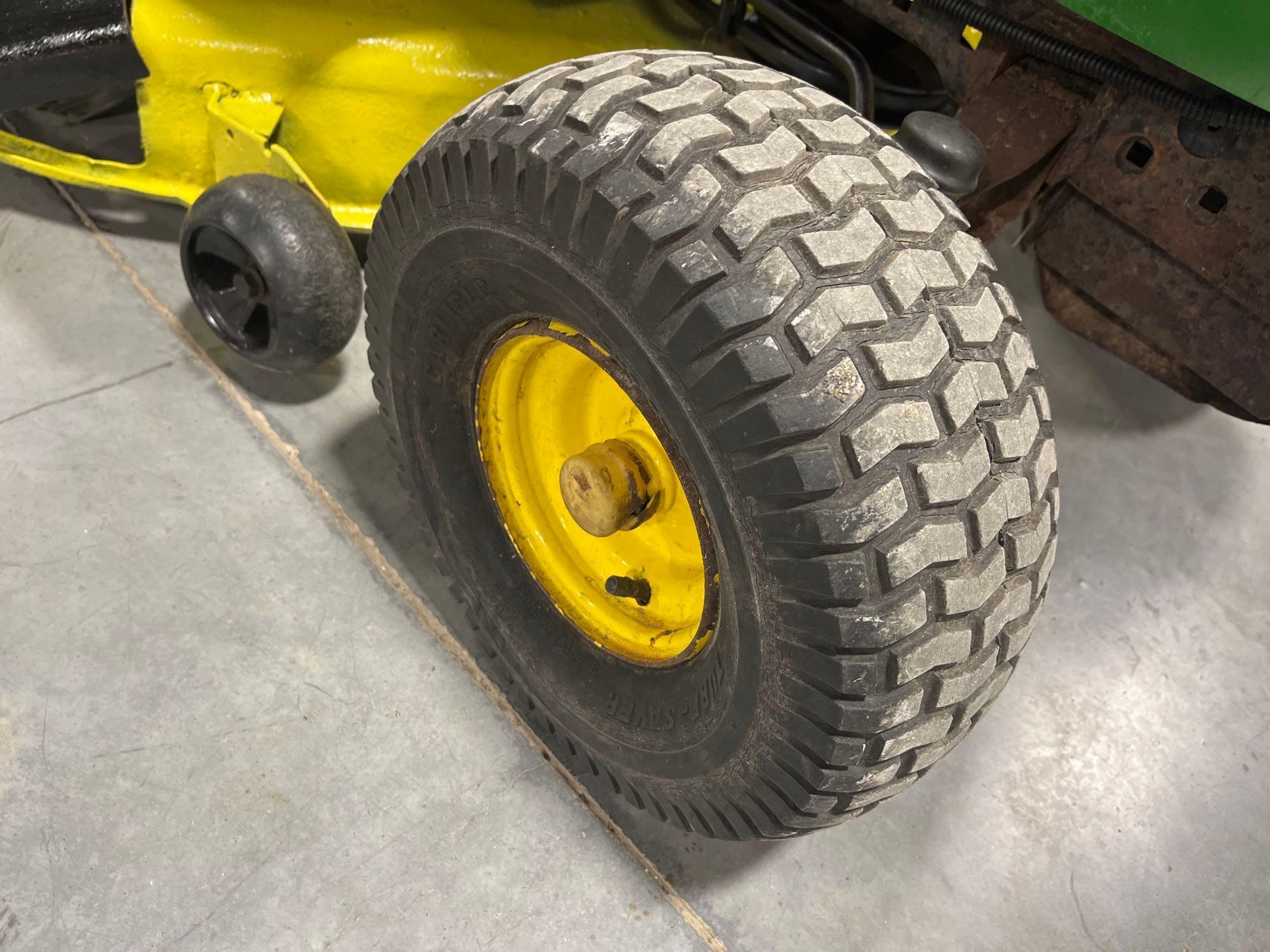 John Deere D130 42 In Riding Lawn Mower Tractor