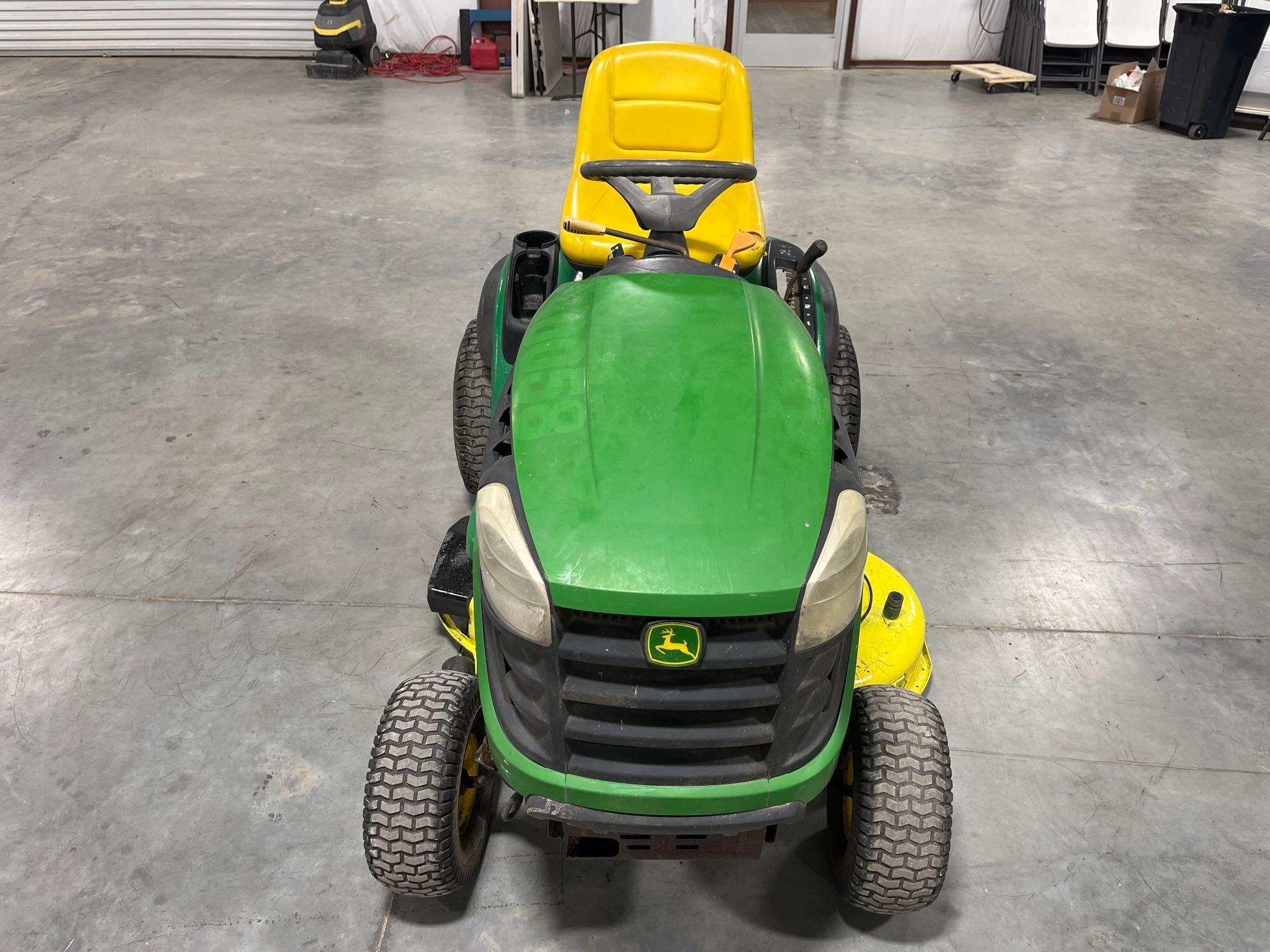 John Deere D130 42 In Riding Lawn Mower Tractor