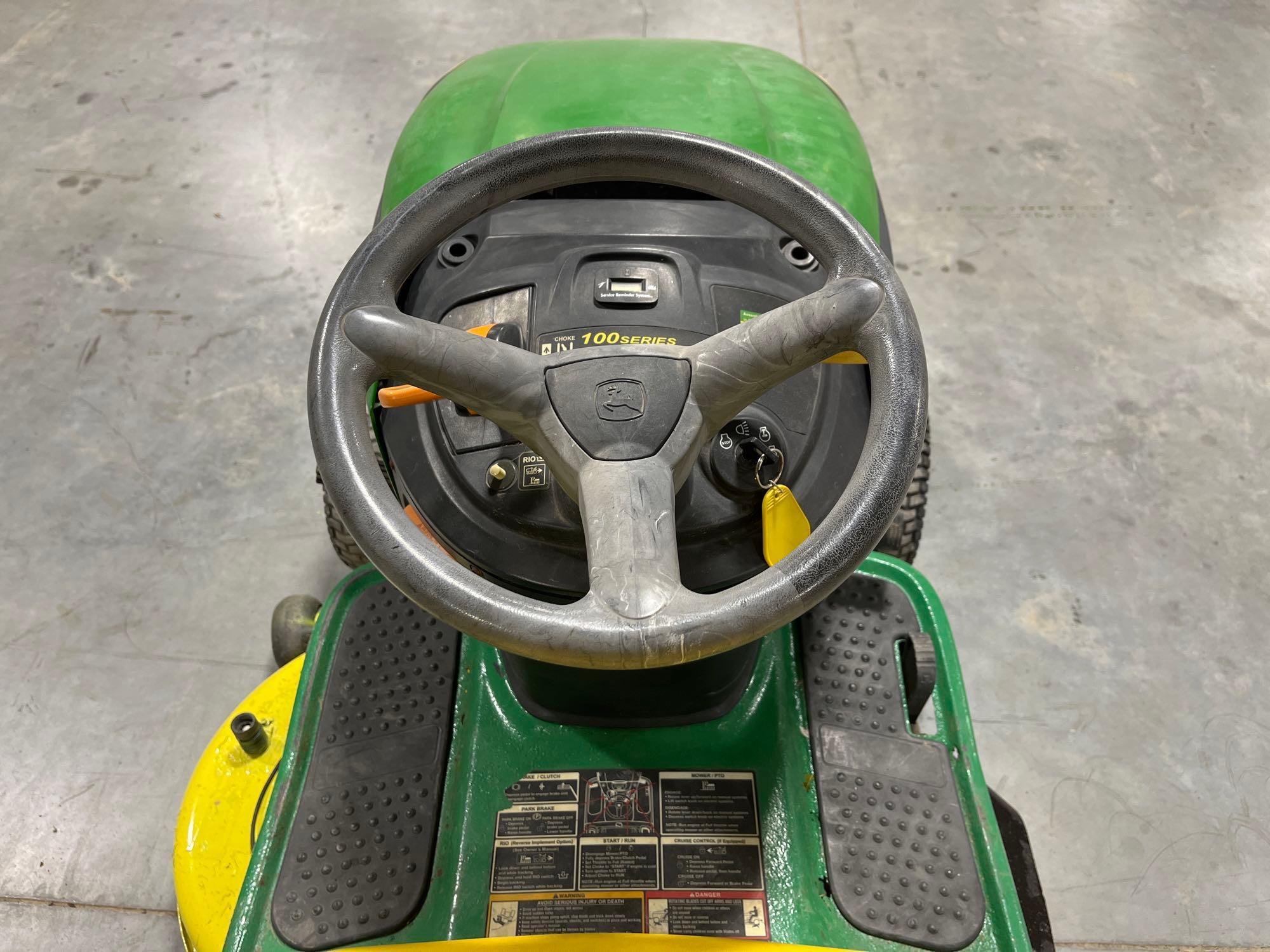 John Deere D130 42 In Riding Lawn Mower Tractor