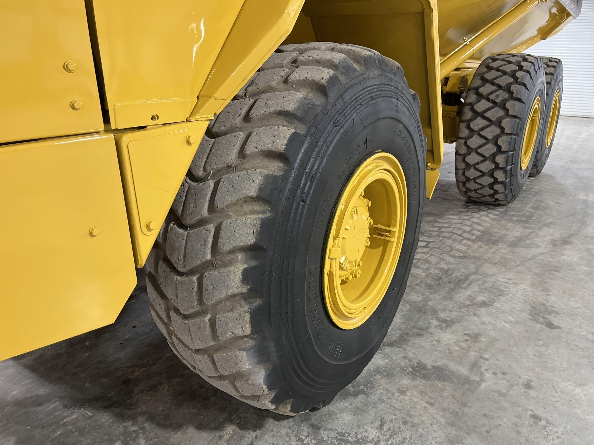 1995 Caterpillar D250E Articulating Dump Truck