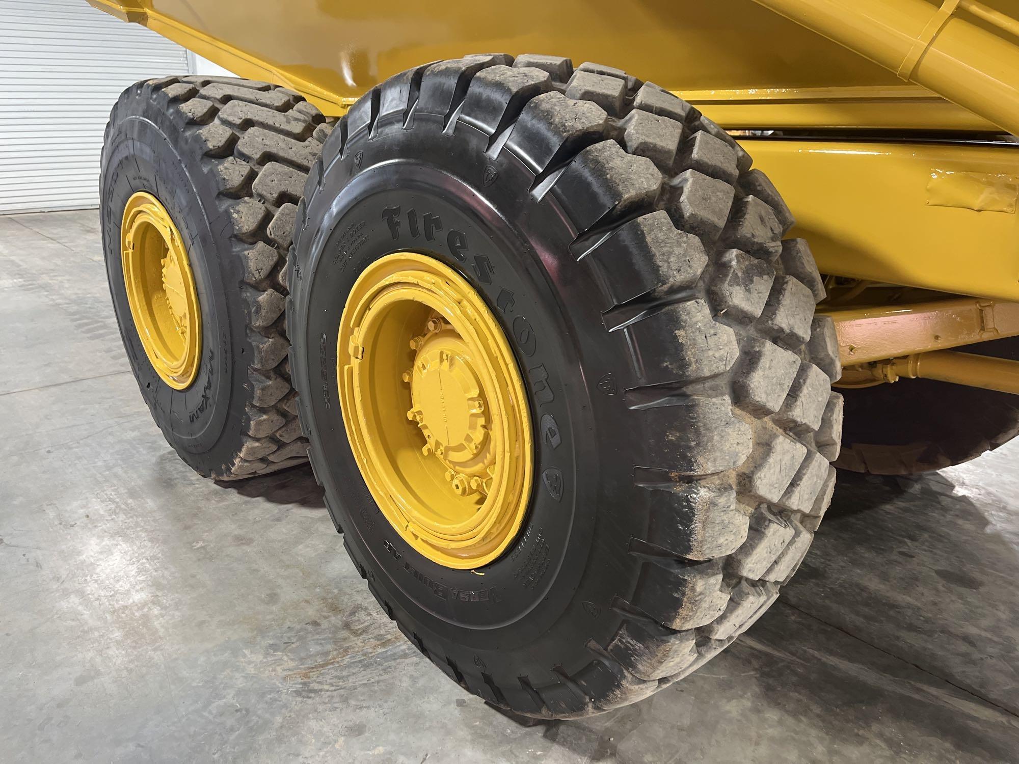 1995 Caterpillar D250E Articulating Dump Truck
