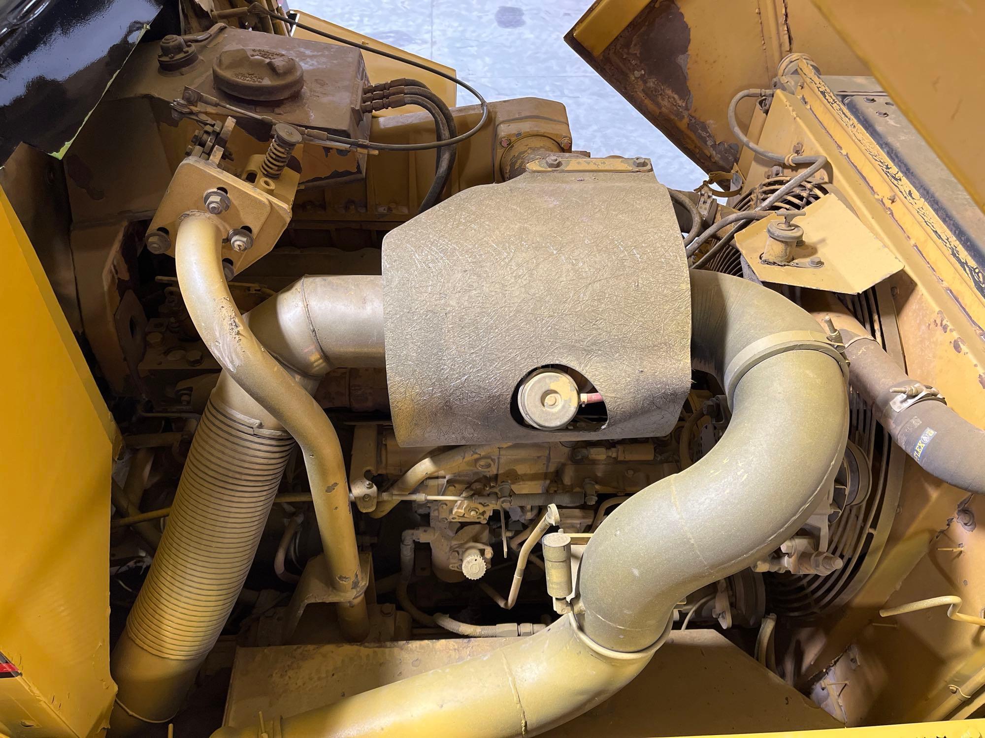 1995 Caterpillar D250E Articulating Dump Truck