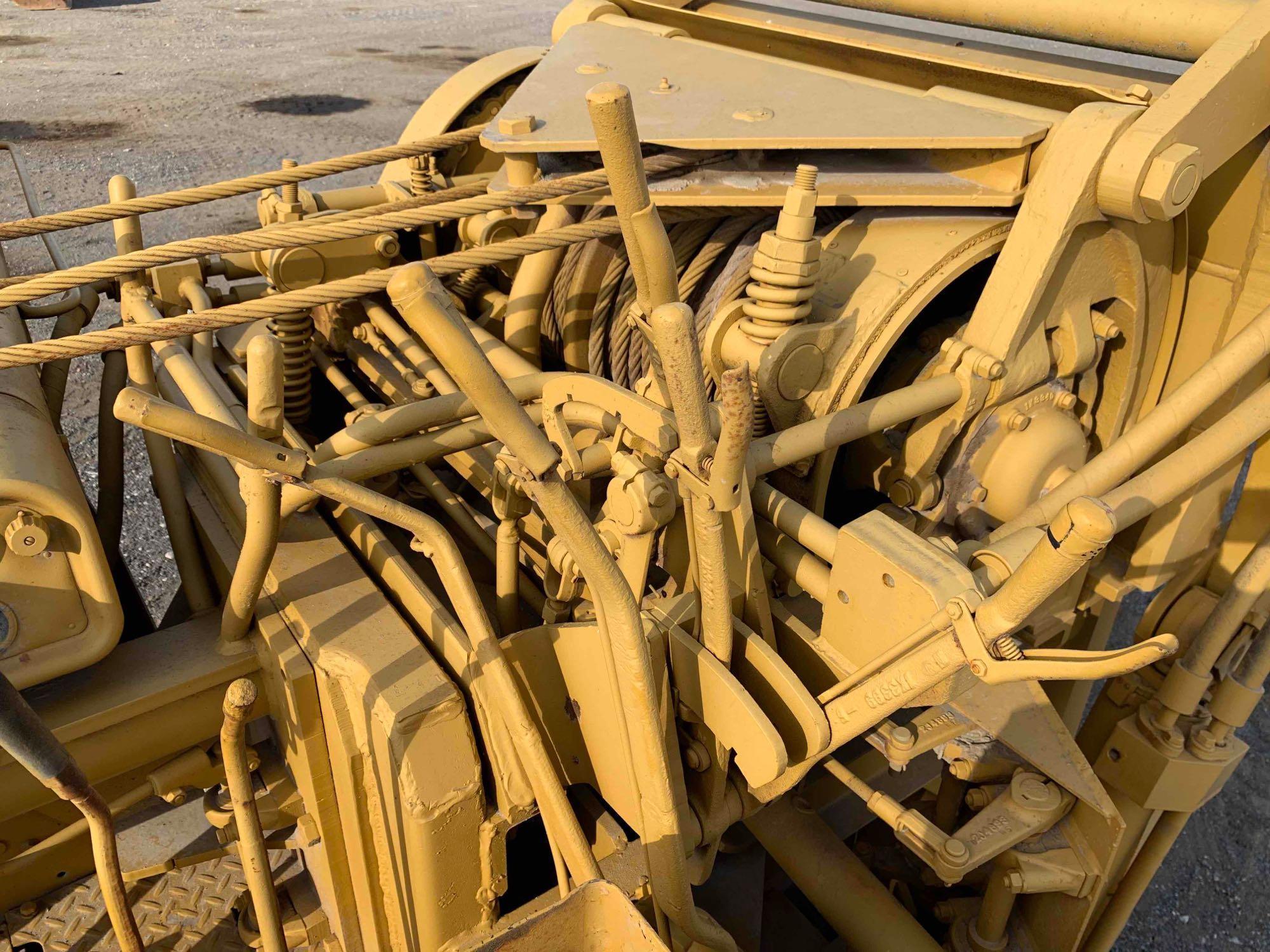 Caterpillar 561Crawler Pipelayer