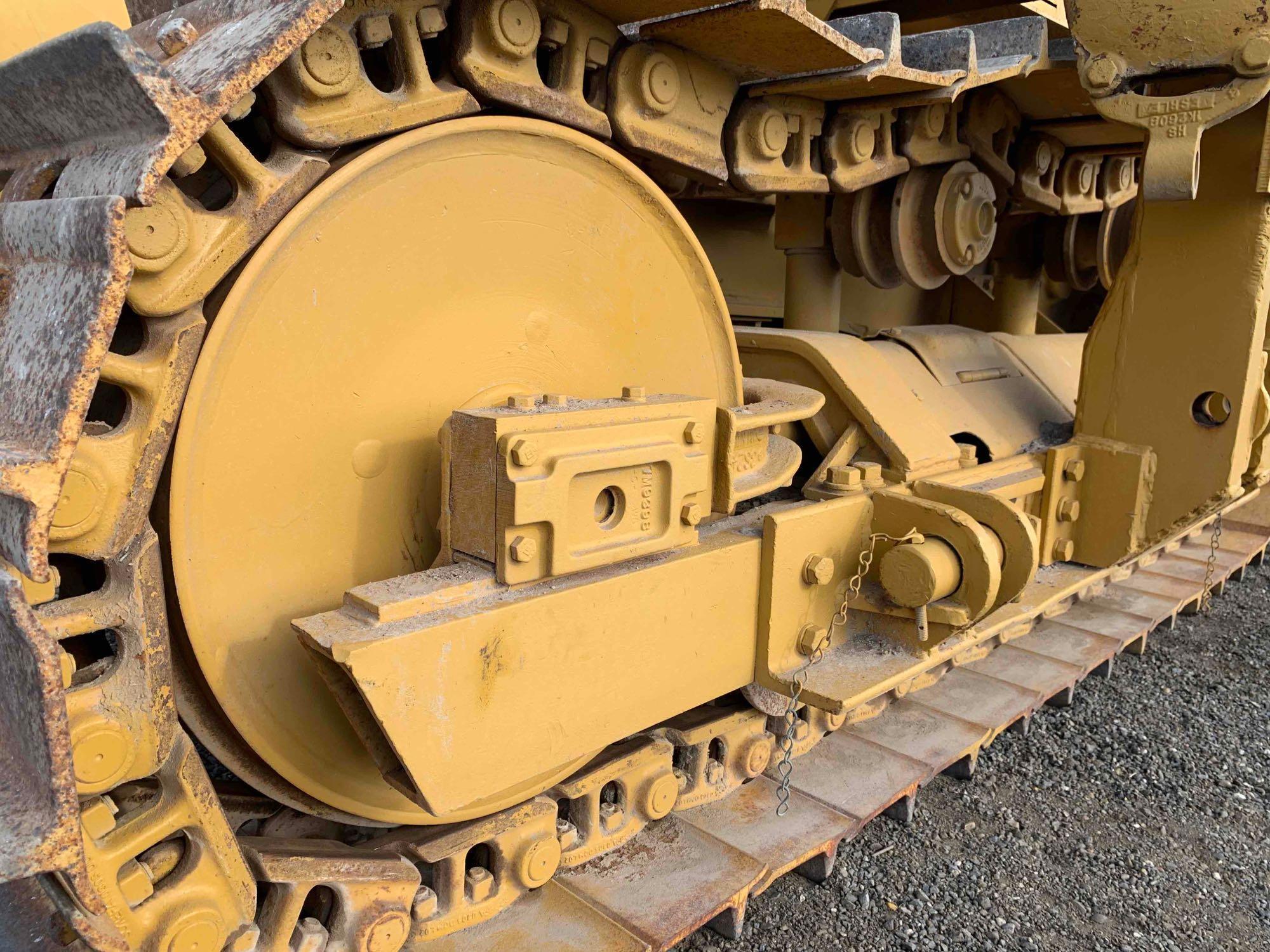Caterpillar 561Crawler Pipelayer