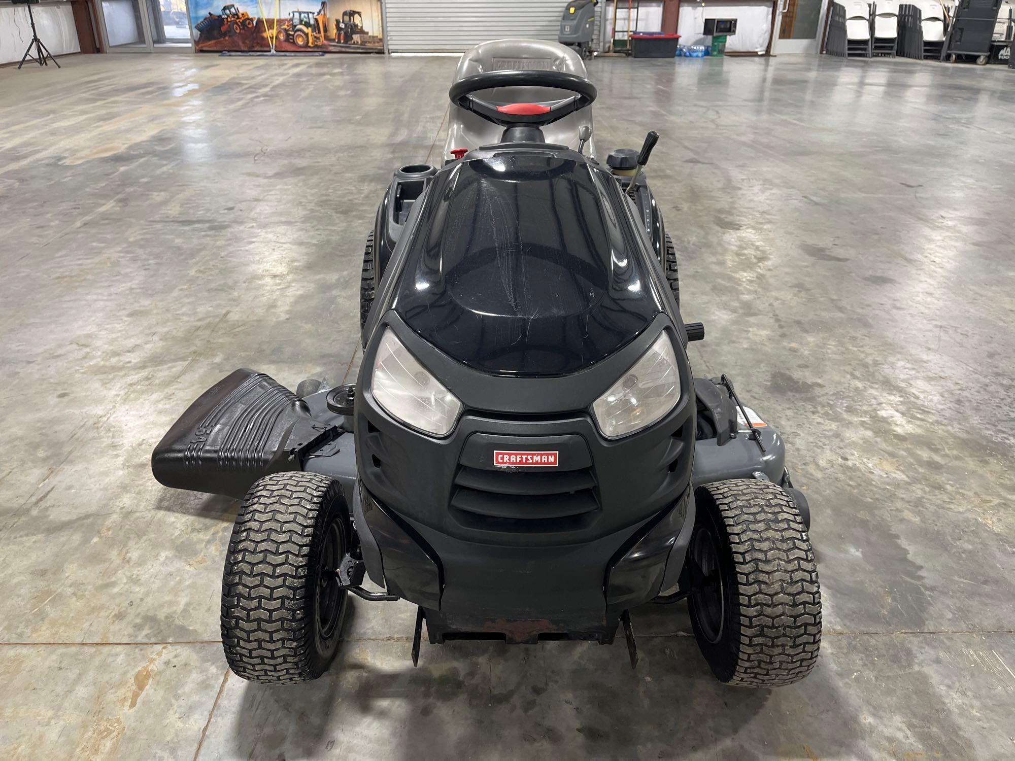 Craftsman GT6000 Garden Tractor.