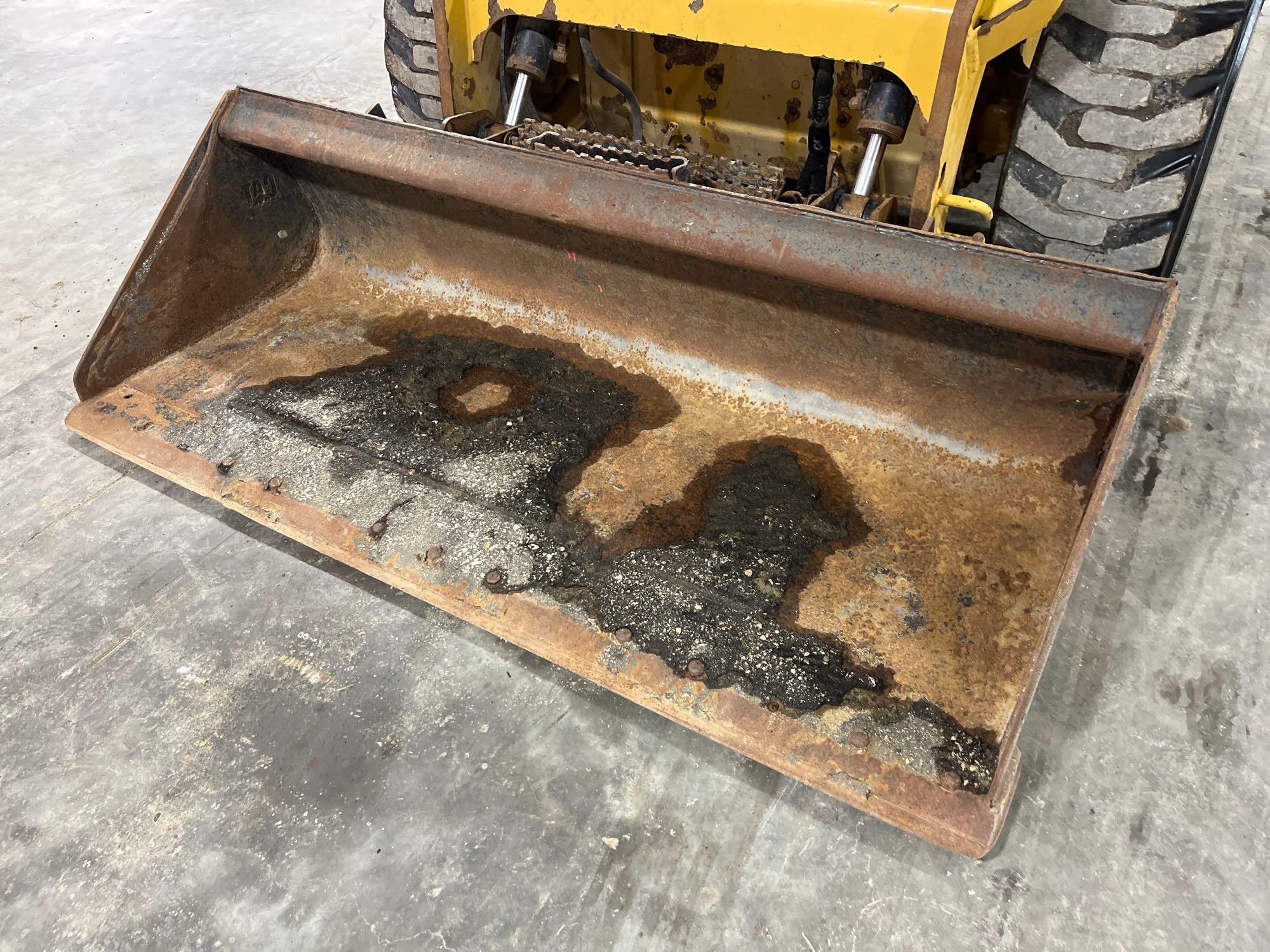 2015 Caterpillar 262D Skid Steer Loader