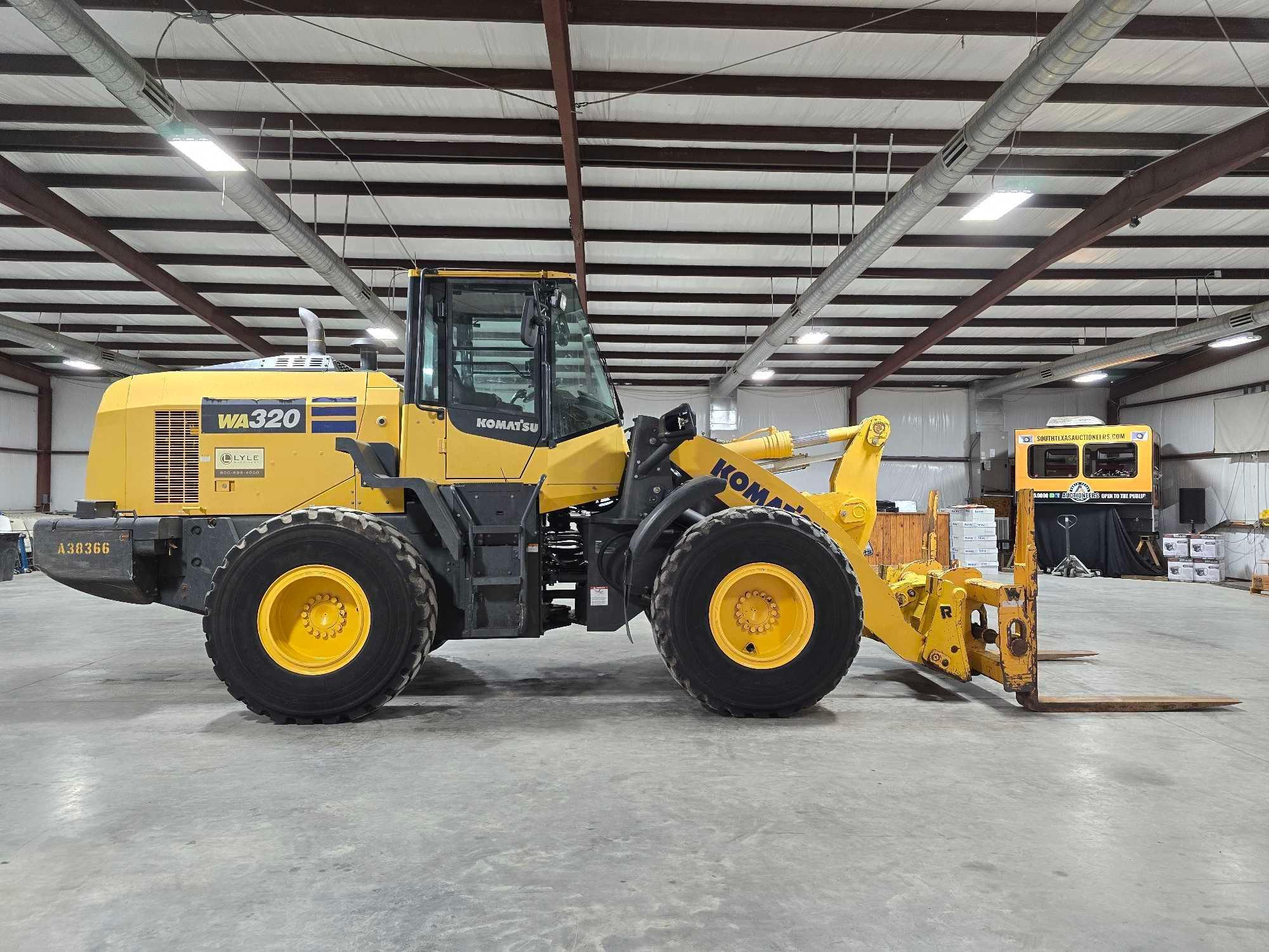 2019 Komatsu WA320-8 Wheel Loader