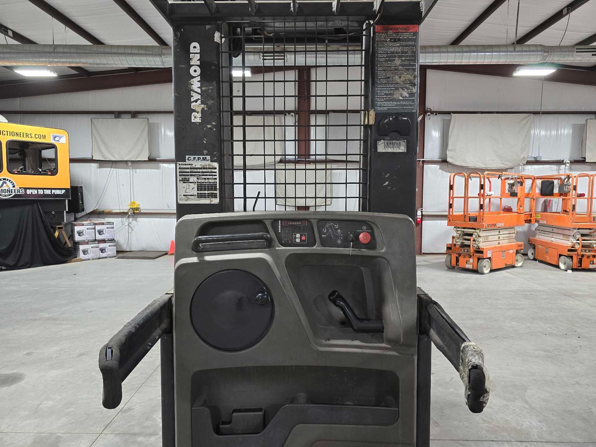 Raymond 540-OPC30TT Electric Forklift