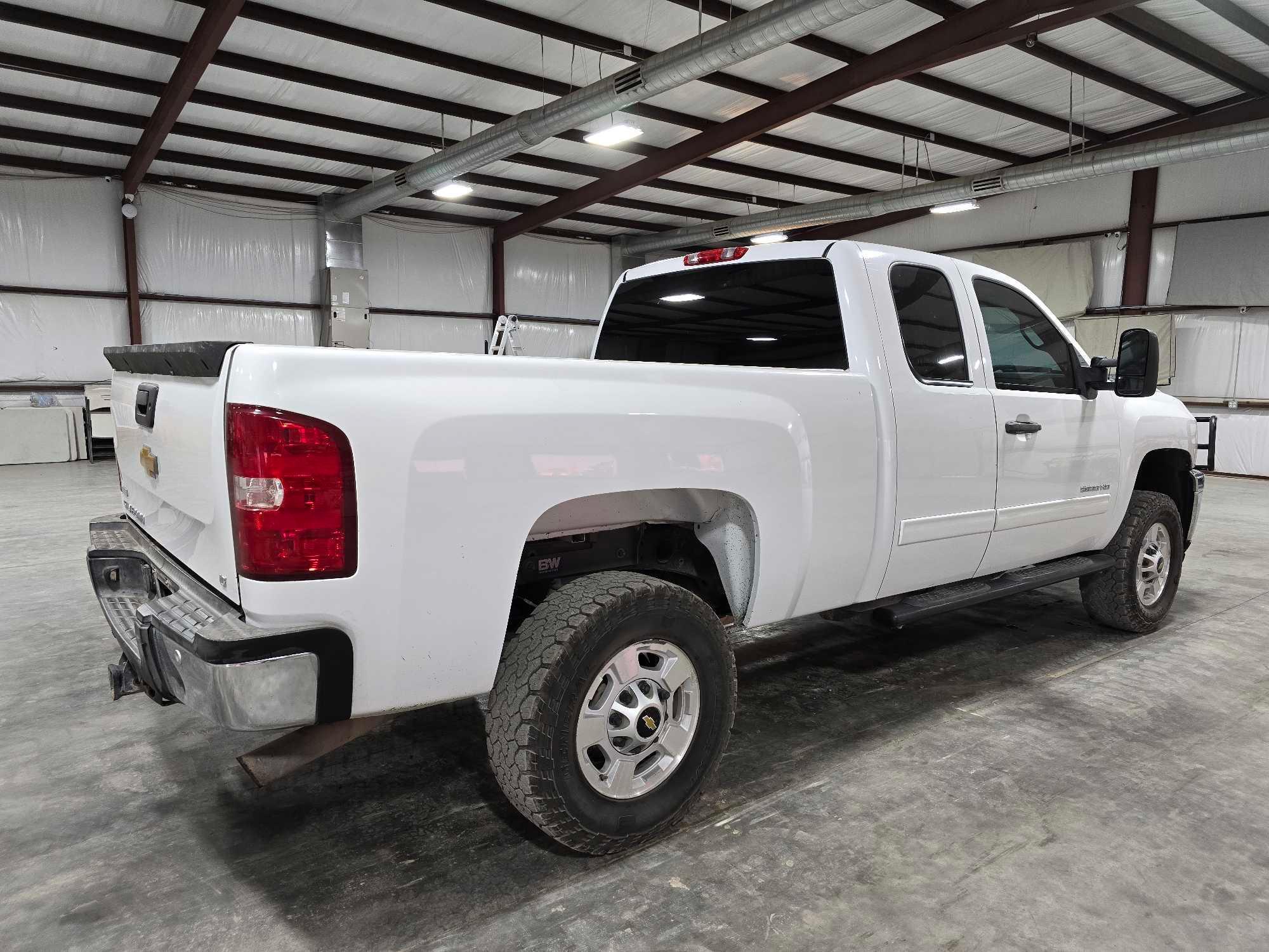 2012 Chevrolet Silverado Pickup Truck