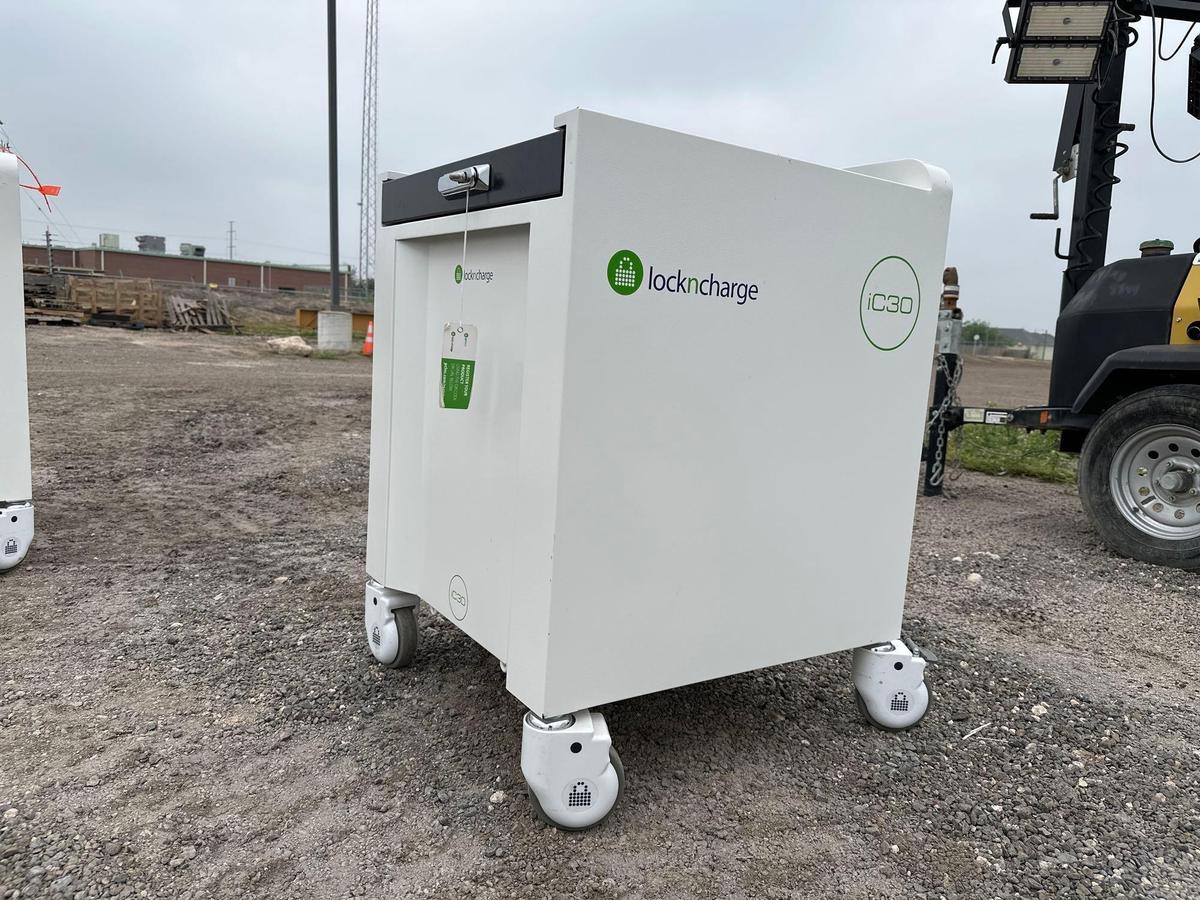 LocknCharge iC 30 MK5 30 Bay Charge Cart