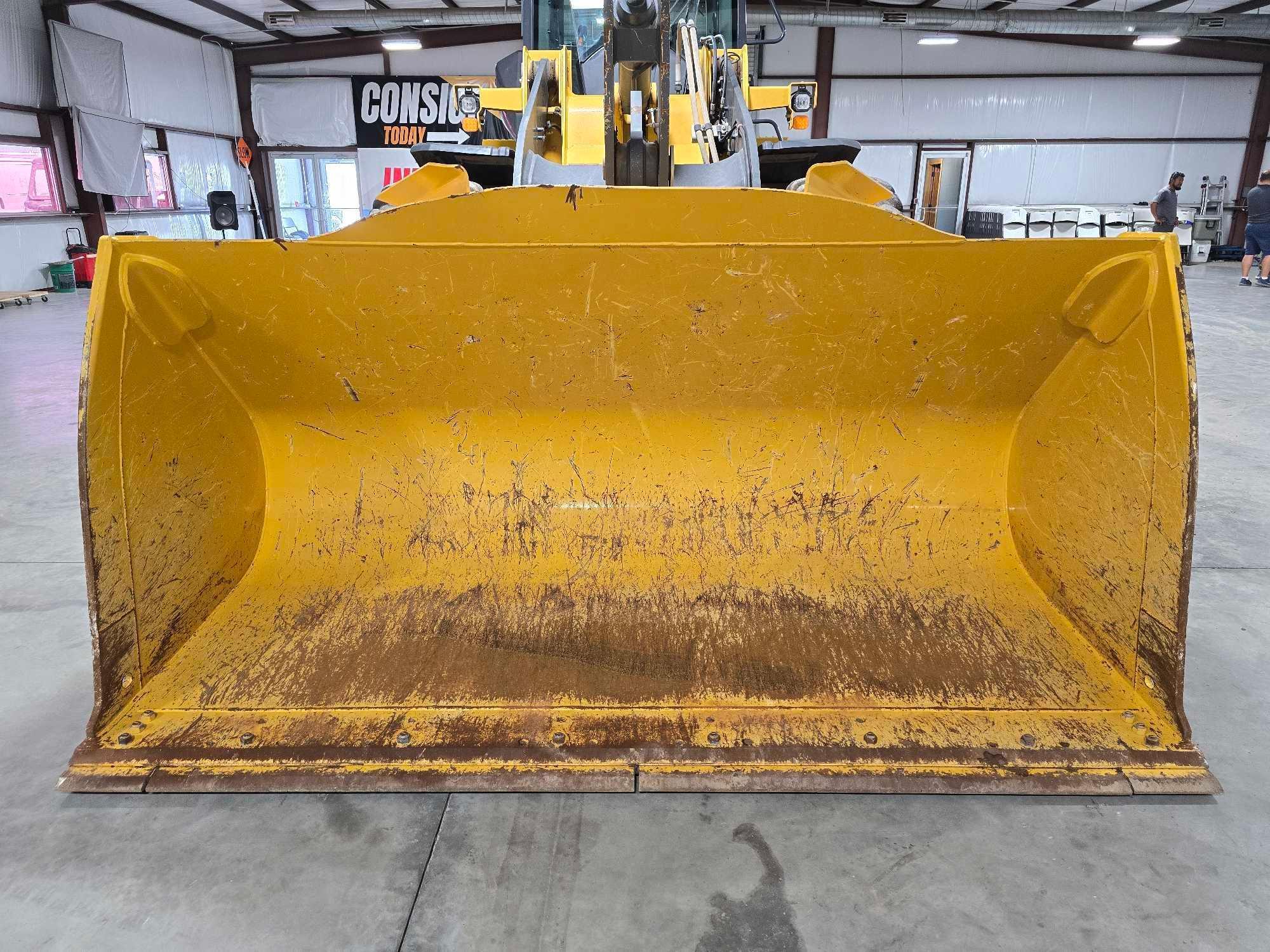 2022 John Deere 544 P-Tier Wheel Loader
