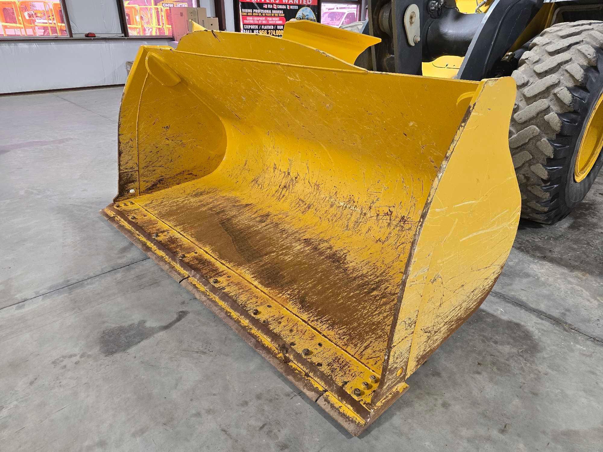 2022 John Deere 544 P-Tier Wheel Loader