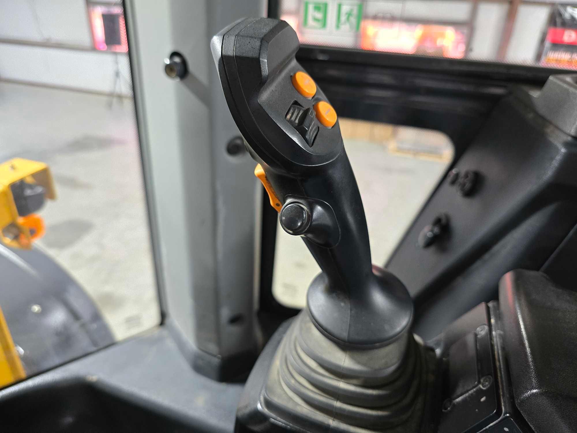 2022 John Deere 544 P-Tier Wheel Loader