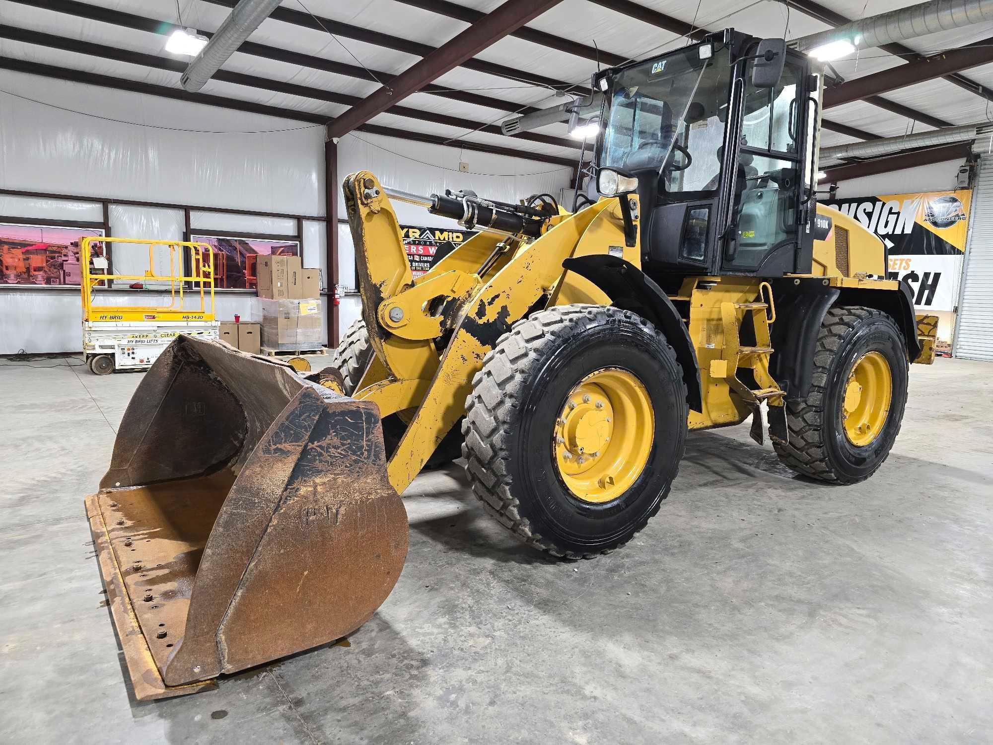 2015 Caterpillar 910K Wheel Loader